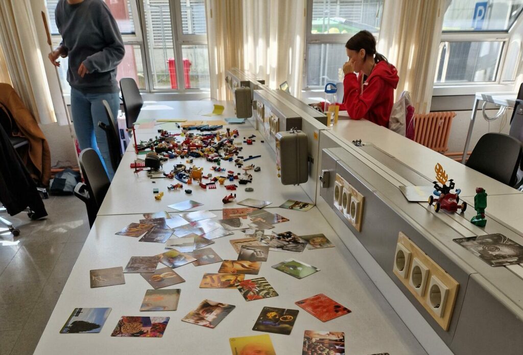 Kartenspiel Point of View im Storytelling Workshop an der Uni Bielefeld